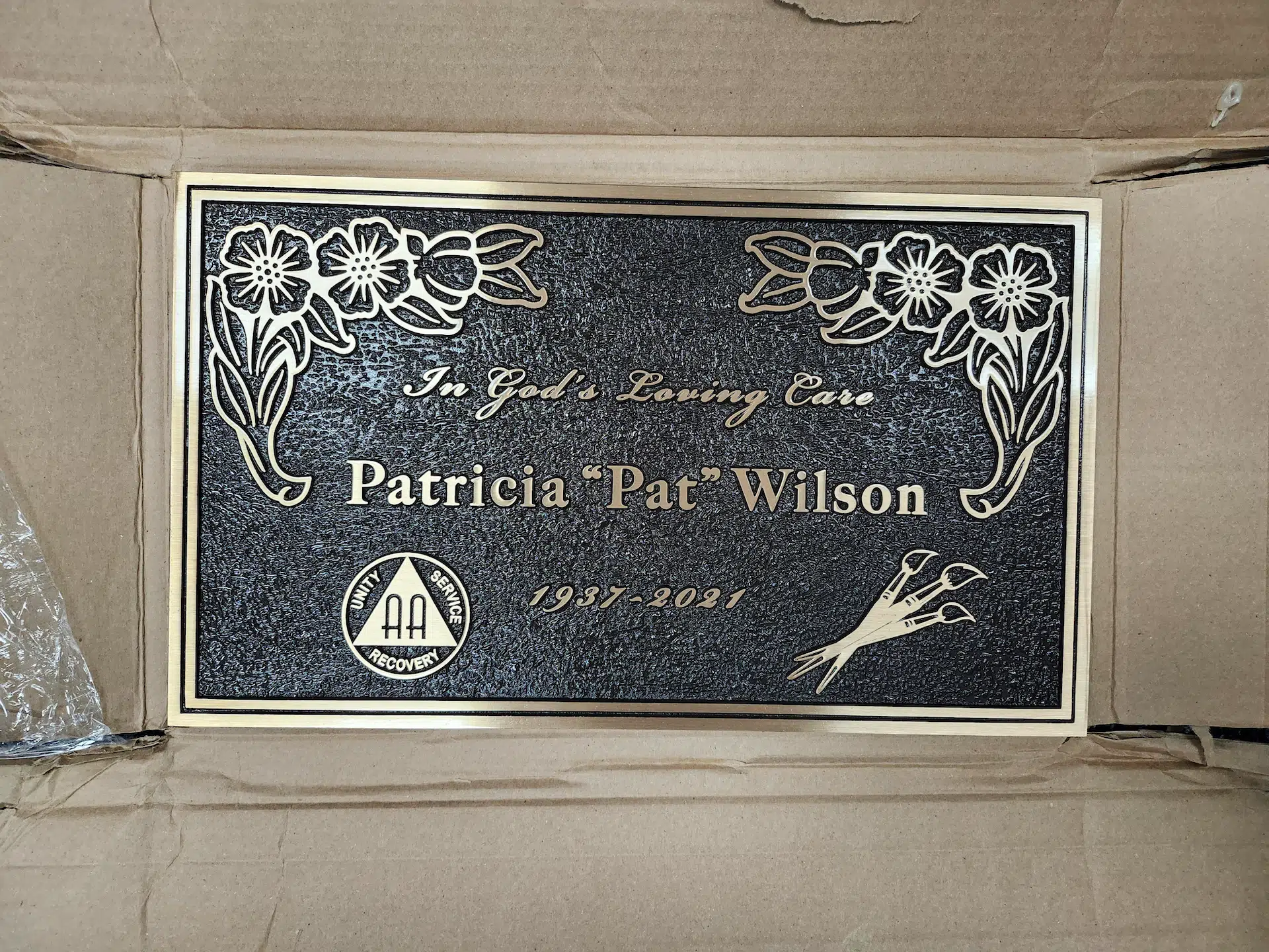 Bronze Memorial Plaque hand-carved by Plaque Finder in NJ — image 1
